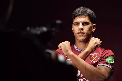 "بفرمان مورينيو".. ماتيوس فرنانديز ضمن خطط  ريال مدريد